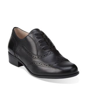 Clarks lace up leather oxford
